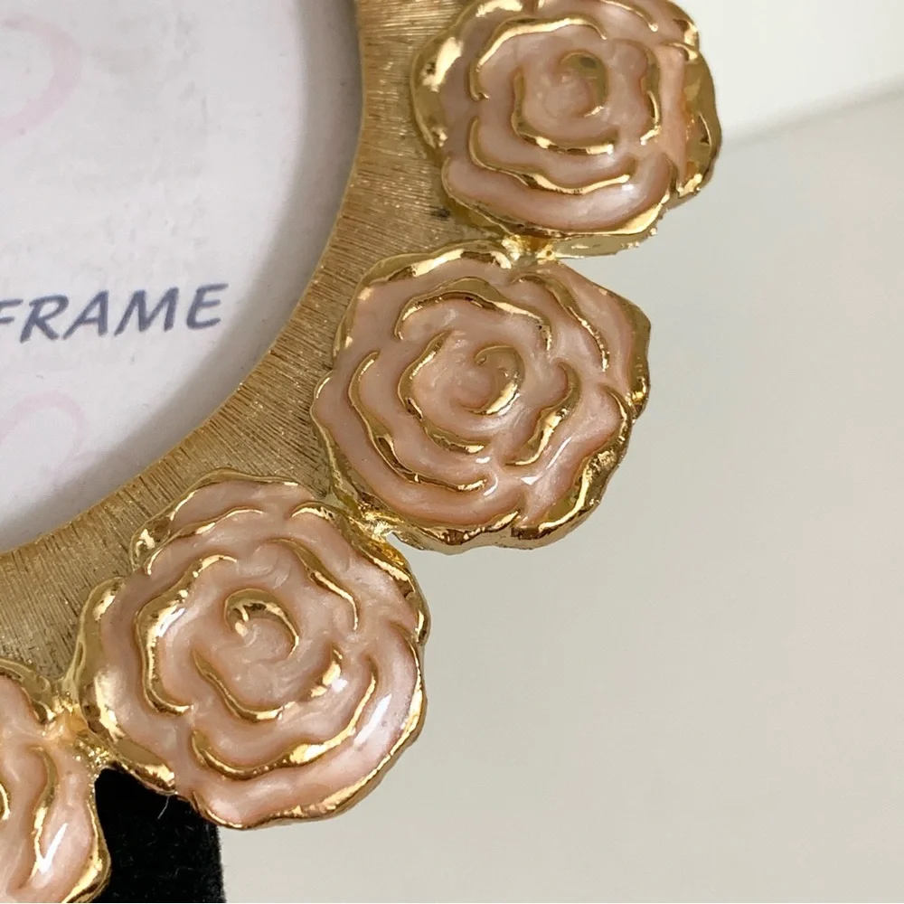 NWOT Vintage gold enamel rose photo frame